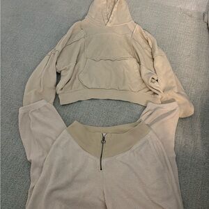 Aerie Cream Sweatshirt and Sweatpants
